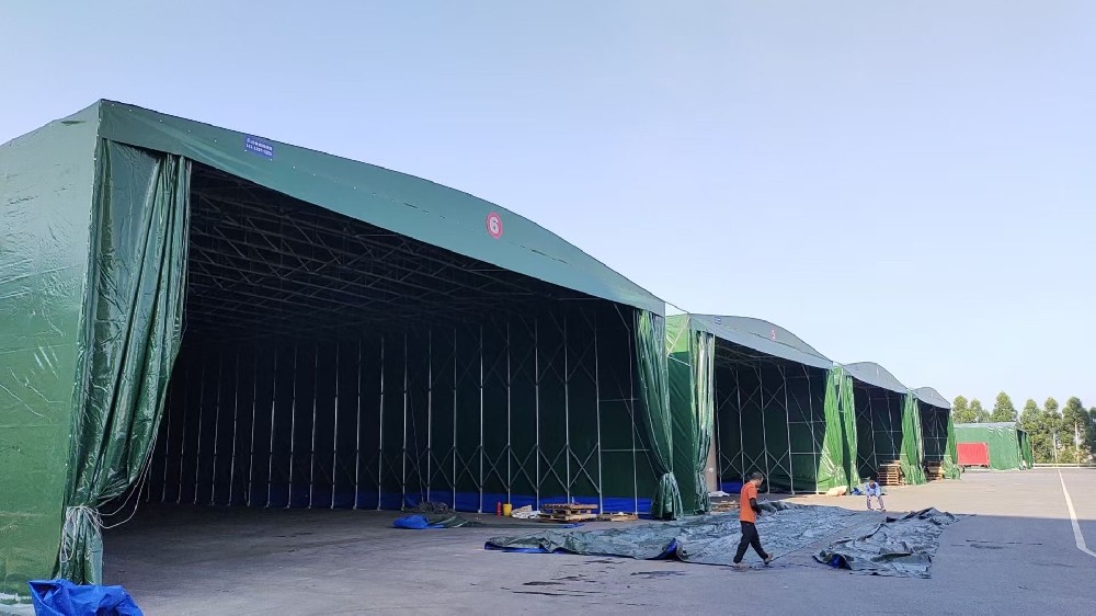 手动推拉雨棚
